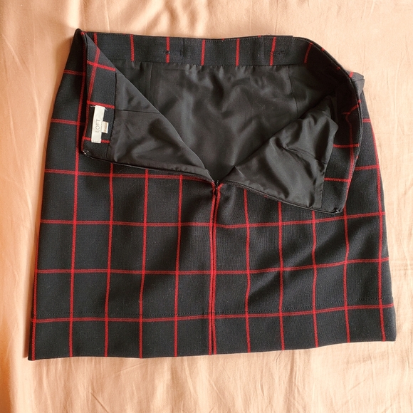 Red and blue checkered mini skirt - Picture 4 of 7